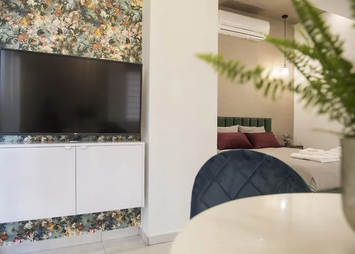 Glam Skin * Λευκωσία